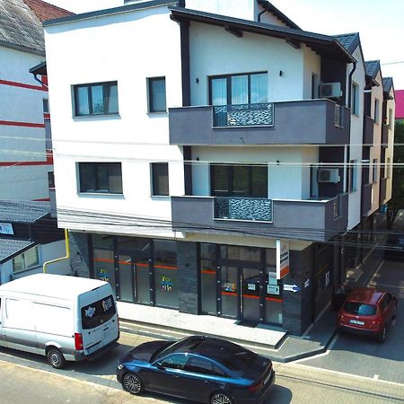 Astar Apartments - Large Rădăuţi Dış mekan fotoğraf