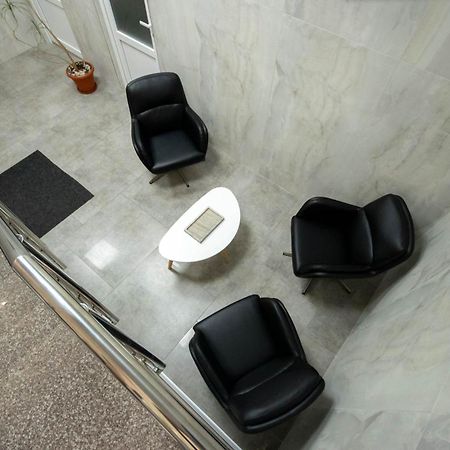 Astar Apartments - Large Rădăuţi Dış mekan fotoğraf