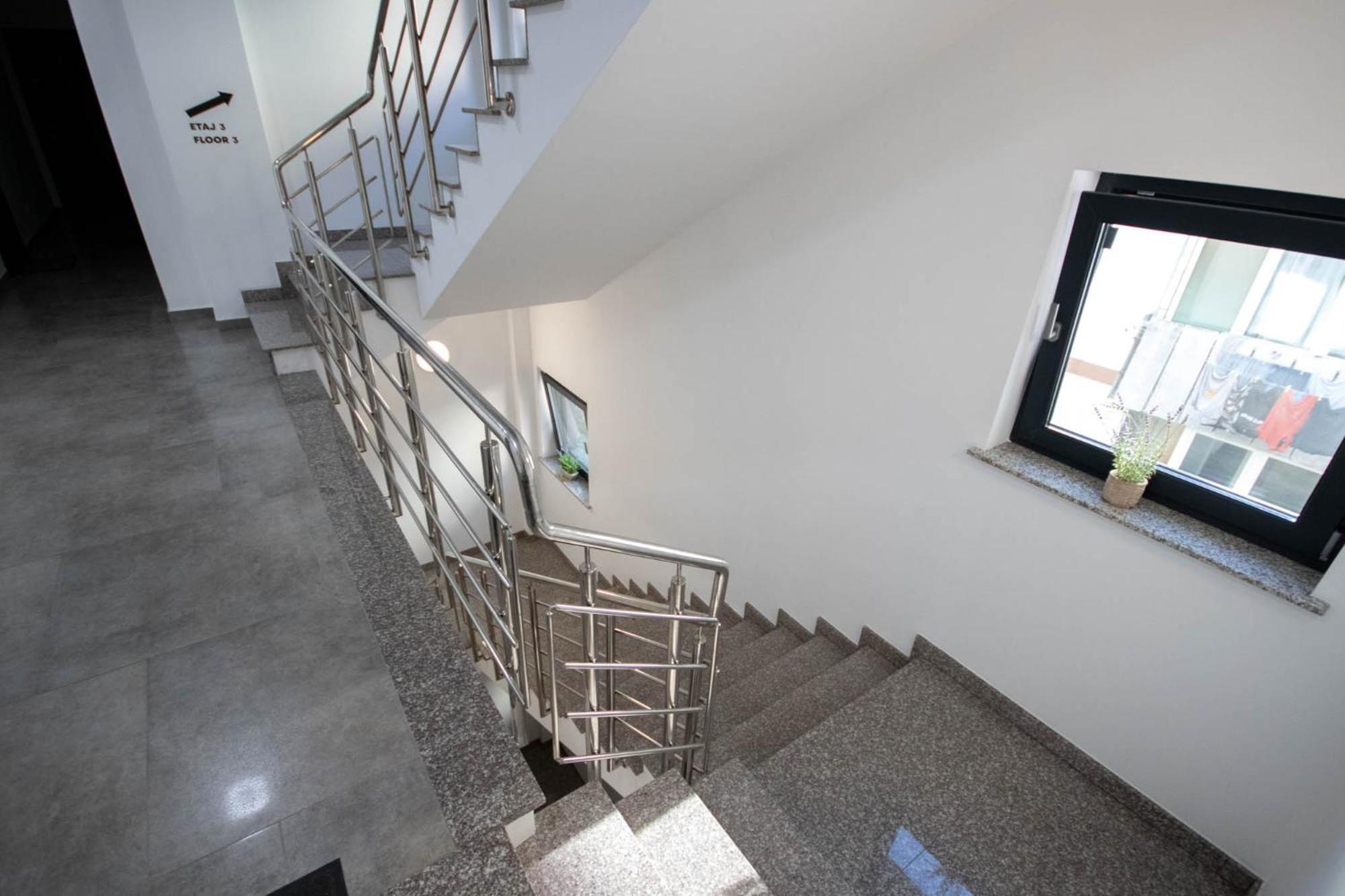 Astar Apartments - Large Rădăuţi Dış mekan fotoğraf